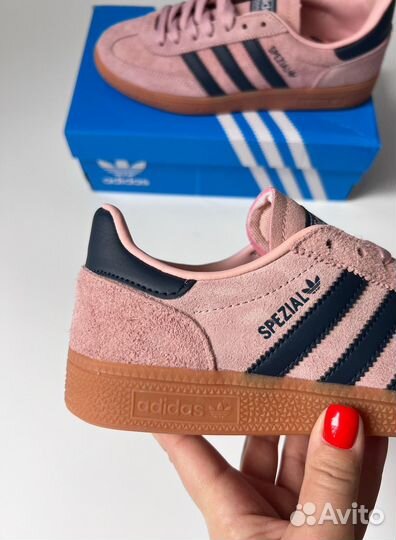 Adidas spezial pink