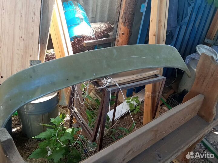 Продам спойлер на авто