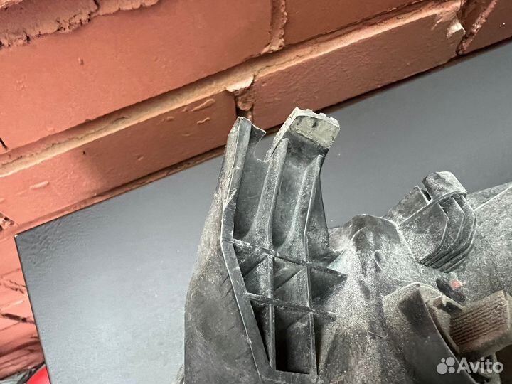 Фара правая для Kia RIO 92102-4X000 (2011-2017)