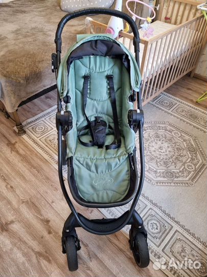 Прогулочная коляска