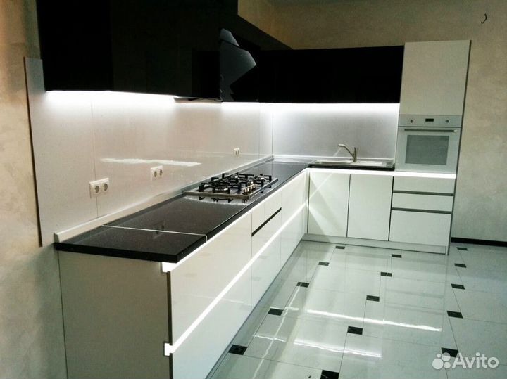 Кухни по индивидуальному заказу