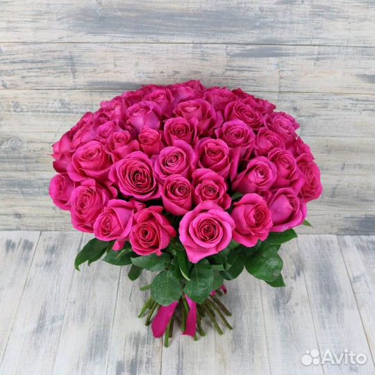 Розы (70 см) малиновые Эквадор 31 шт