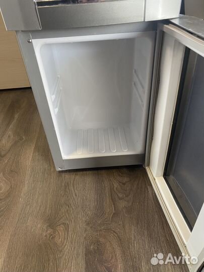 Куллер для воды напольный