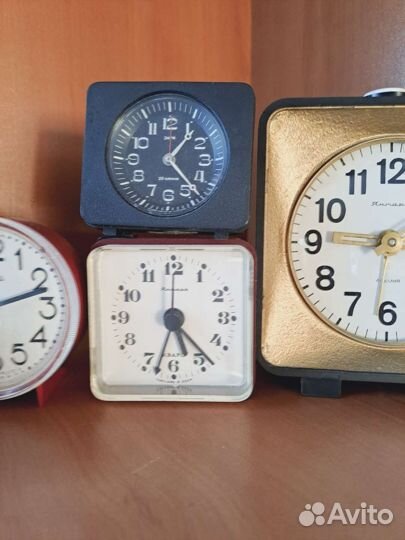 Часы будильник СССР