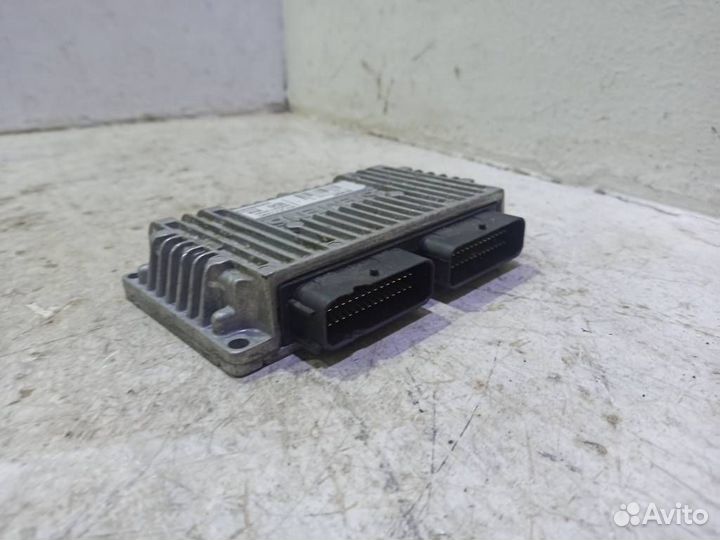 Блок управления двигателем