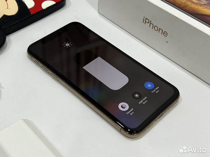 iPhone Xs, 64 ГБ