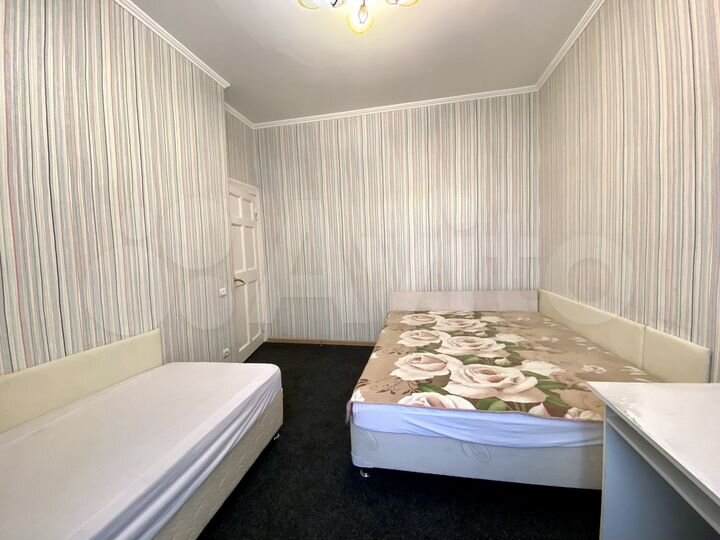 2-к. квартира, 52 м², 1/5 эт.