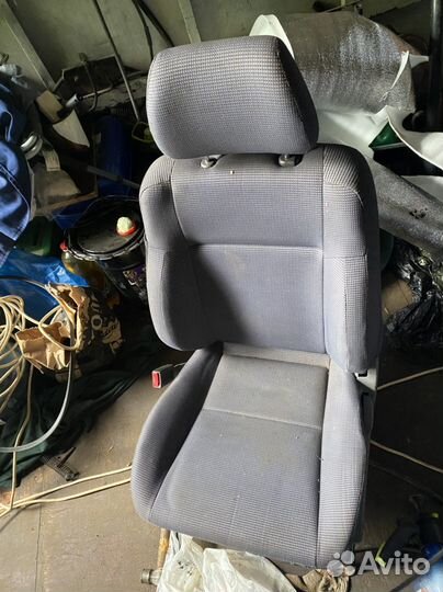Сидения subaru impreza
