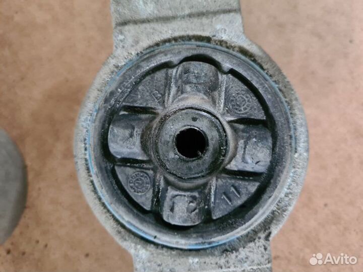 Отбойник амортизатора задний Ford Focus 3 1.6 2013