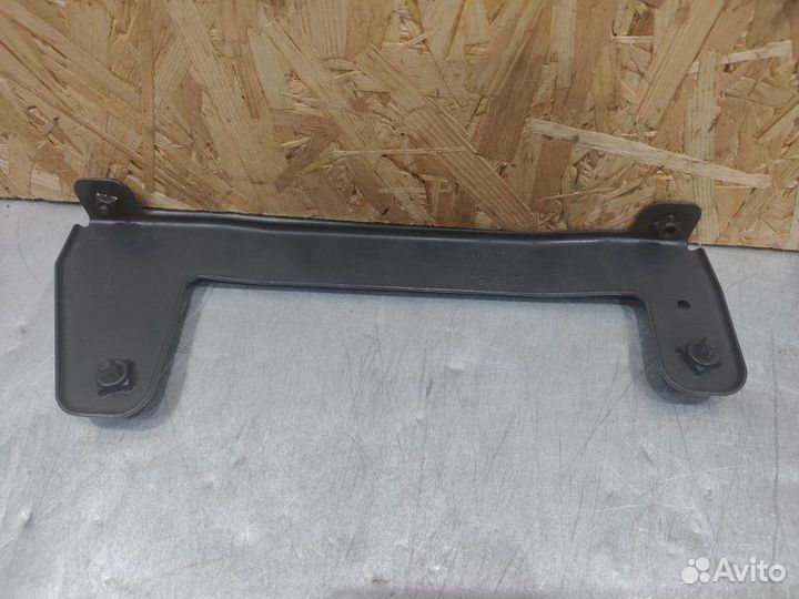 Кронштейн подножки правый Scania P8X400 самосвал