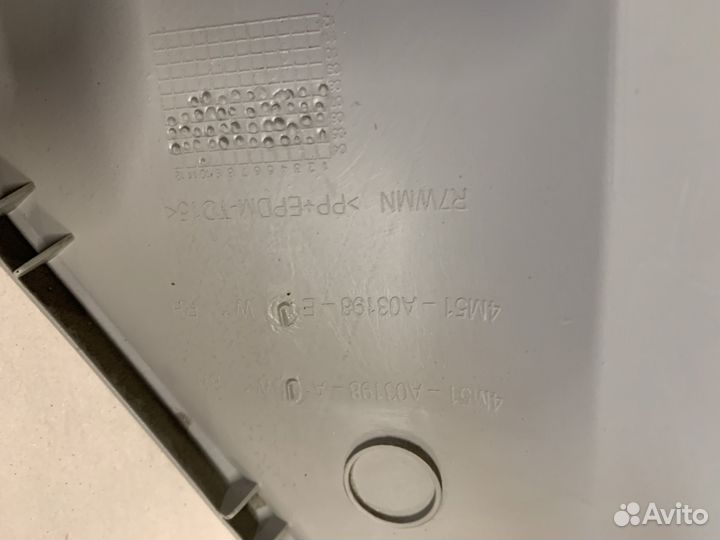 Обшивка стойки передняя Ford Focus 2