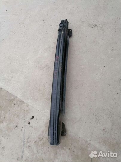 Усилитель заднего бампера Фольксваген Пассат Б6