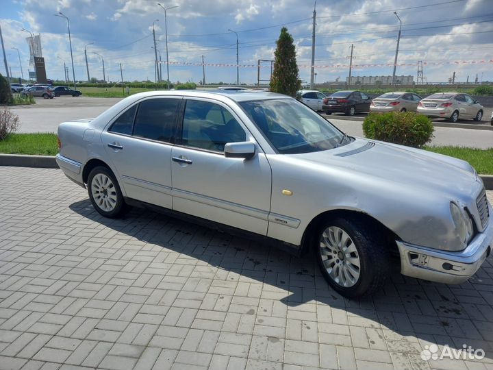 Mercedes-Benz E-класс 2.4 AT, 1998, 300 000 км