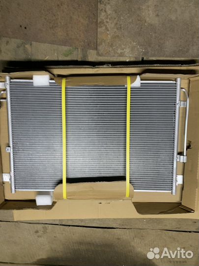 Радиатор кондиционера nissan