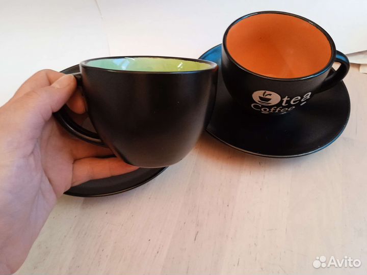 Набор из двух чашек с блюдцами