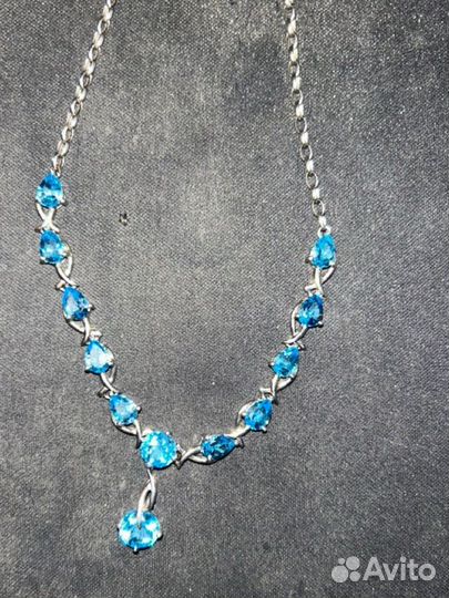 Серебряное колье с топазом