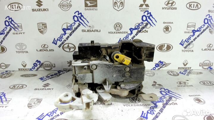 Замок двери задней левой Renault Sandero 2009-2014