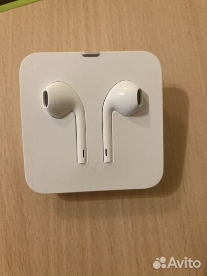 Наушники earpods