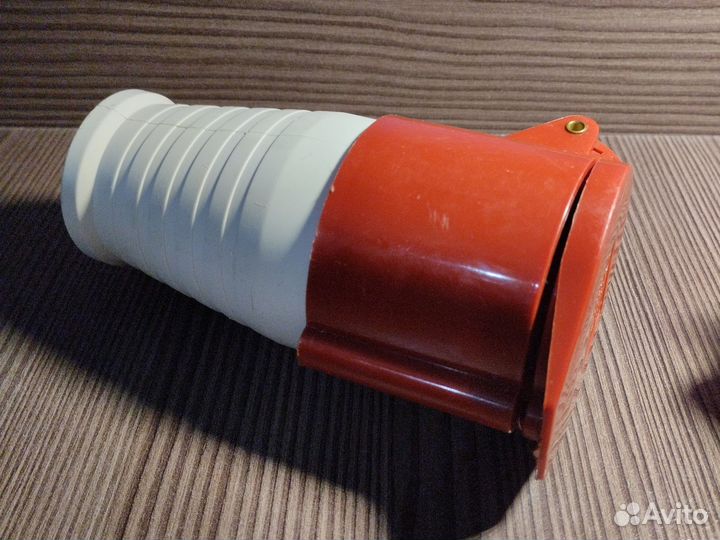 Силовой разъем
