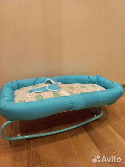 Шезлонг для новорожденных