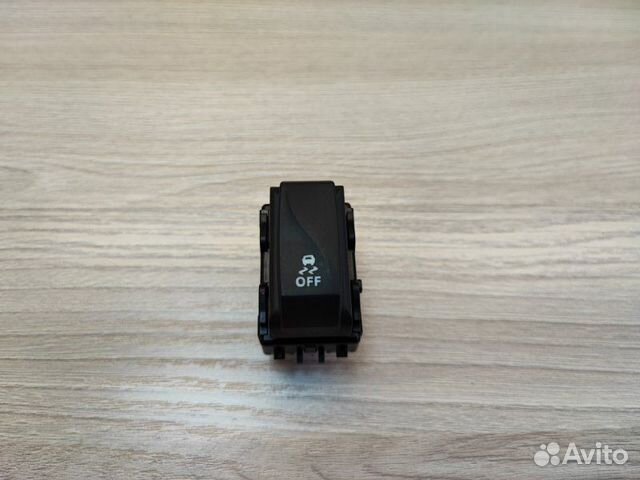 Кнопка системы стабилизации LADA X-Ray