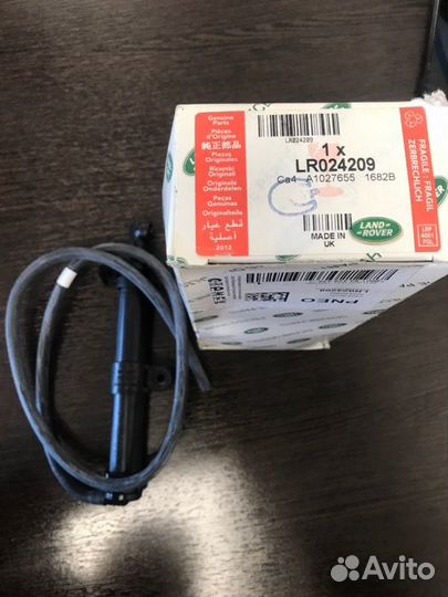 Форсунка омывателей фар правая Land Rover Range