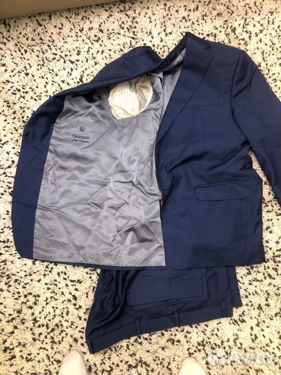 Костюм мужской