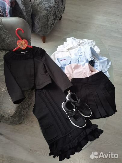 Школьная форма пакетом 122 см, туфли 31 размер