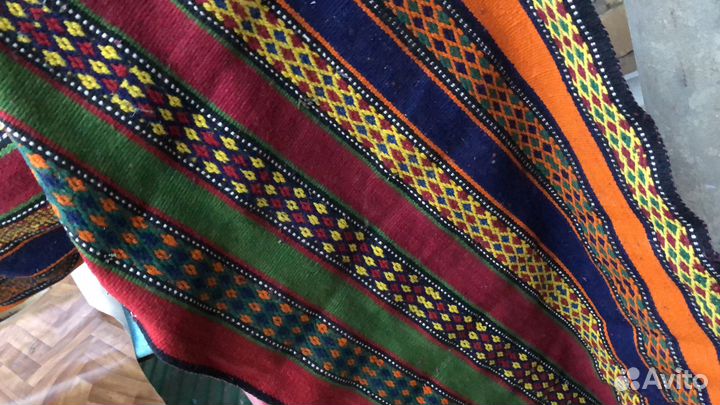 Палас ручной работы