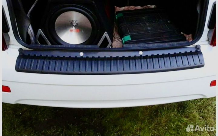 Накладка на задний бампер Приора 2