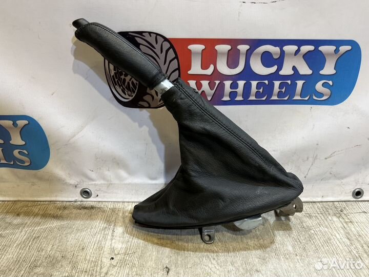 BMW 3 E46, ручник с кожухом