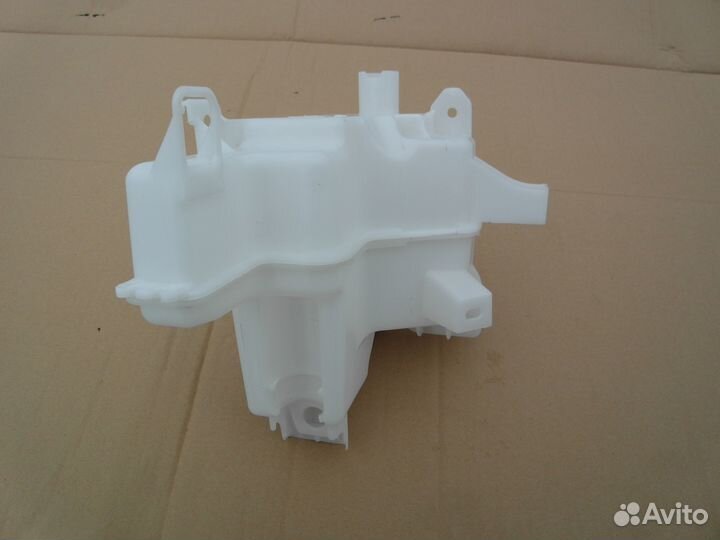 Бачок омывателя лоб стекла Аналог Mazda 3 BP 19-23