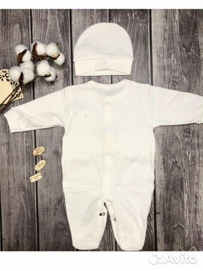 Комплект на выписку для девочки