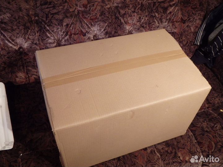 Коробка с товарами
