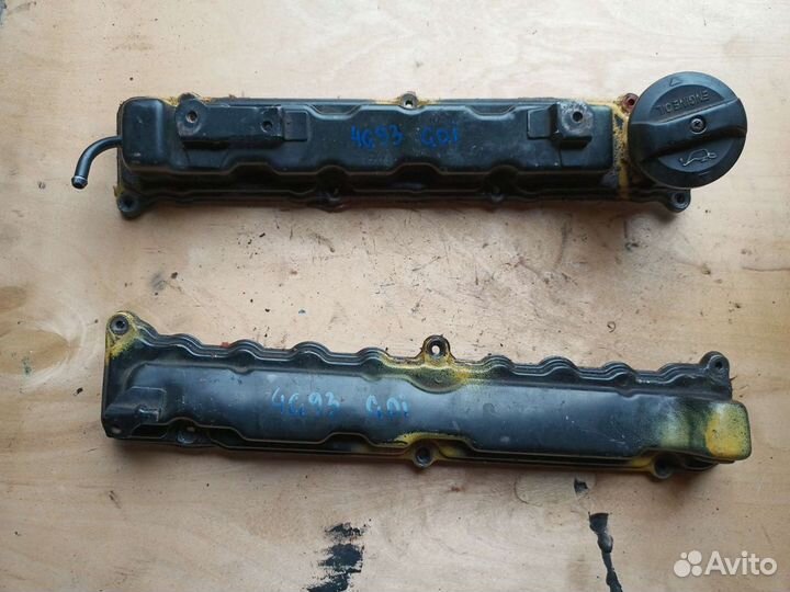 Клапанная крышка Mitsubishi carisma 4g93