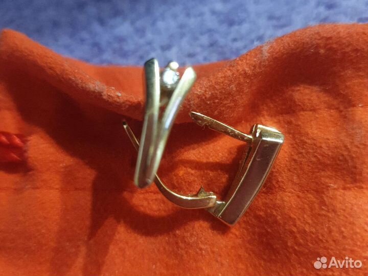 Золотые серьги с бриллиантами