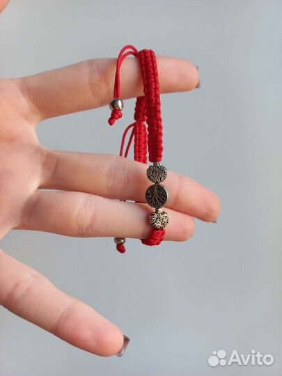 Браслеты обереги красная нить
