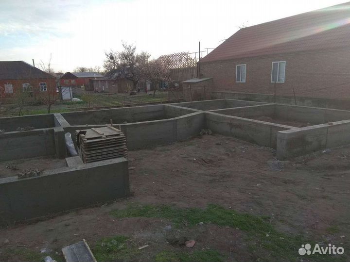 Заливаю фундамент со своими апалубками