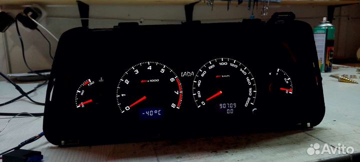 Щиток приборная панель ваз 2114 2115 2107 нива