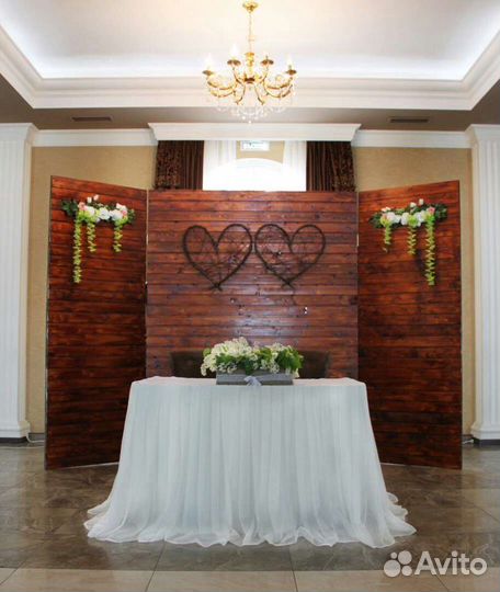 Деревянный задний фон