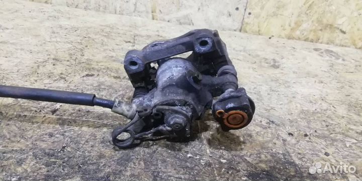 Суппорт тормозной задний правый Peugeot 207 2006