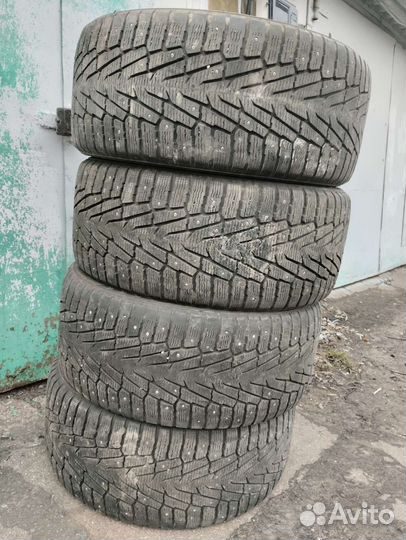 Nokian Tyres Hakkapeliitta 7 SUV 295/40 R21