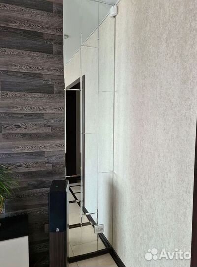 Зеркальное панно с фацетом