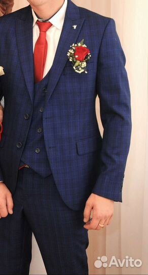 Мужской классический костюм