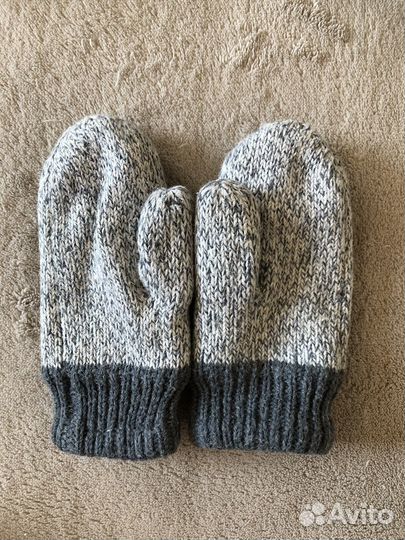 Комплект шапка и варежки hm