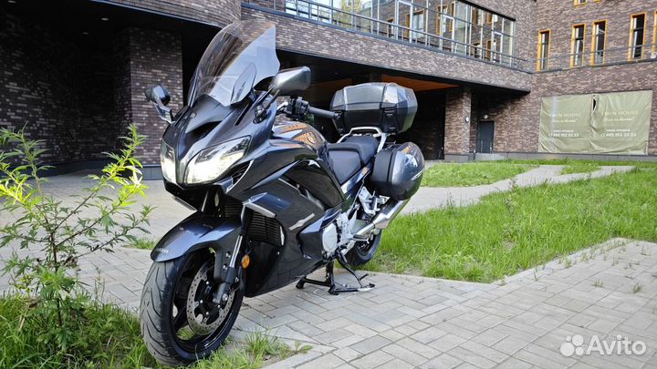 Европейская туристическая Yamaha FJR1300