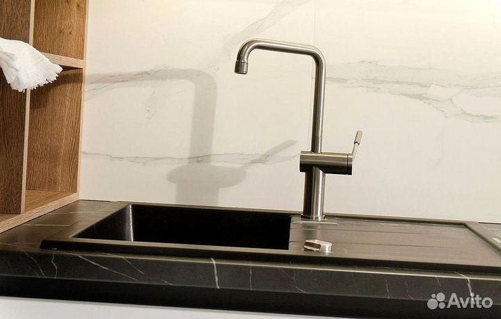 Кухня в потолок