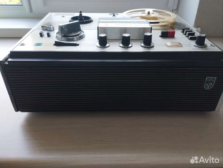 Катушечный магнитофон Астра 207