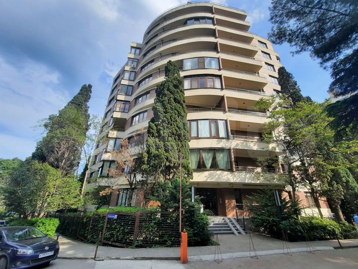 2-к. квартира, 110 м², 8/10 эт.