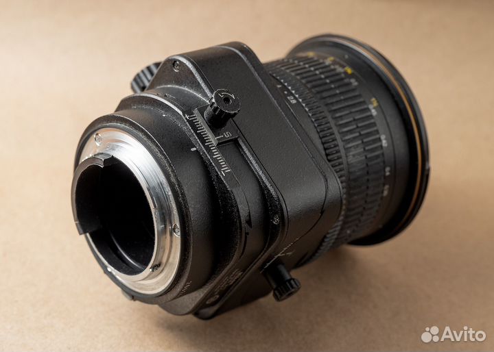 Nikon 85mm f/2.8D PC-E Nikkor Micro